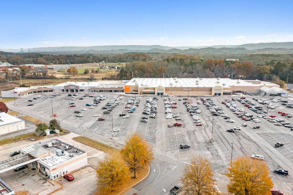 Scottsboro Marketplace: 24833 John T Reid Pkwy, Scottsboro, AL 35768